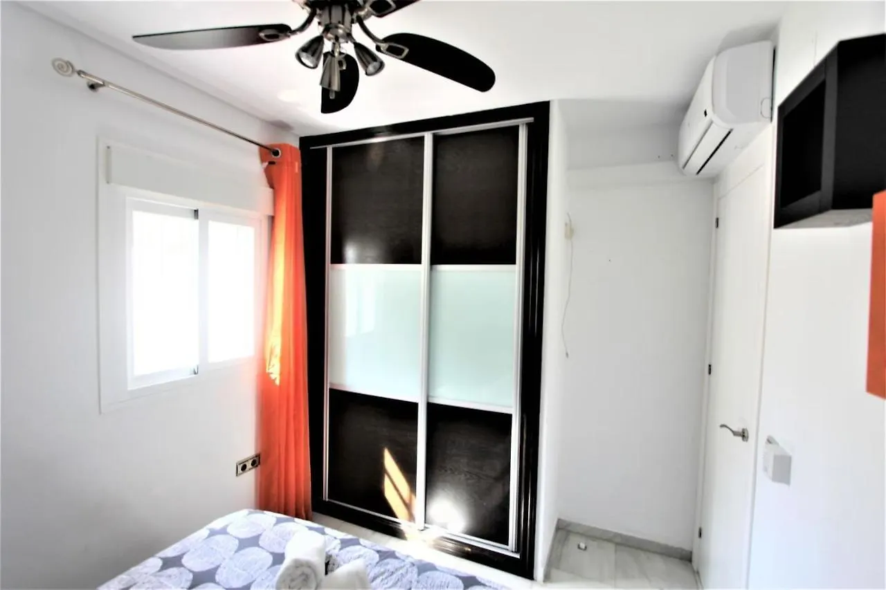 Apartment Apartamento Andalucia - A 100 Metros De La Playa, Camino Recto Sin Cuestas - Piscina Benalmadena Spain